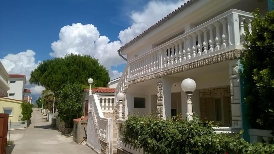 Apartmani Prpic Vir Exterior photo